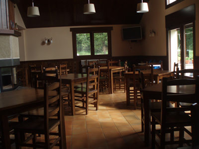 Interior Restaurante Camping Pineta - Monte Perdido - 8° Encuentro de Meditación y Contacto - 15, 16 y 17 de septiembre de 2023